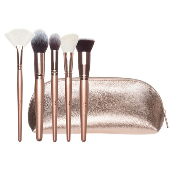 Morphe Complexion Goals Foundation Brush Set and C - Picture 3 of 10